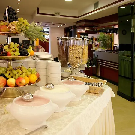 Europa Hotel 3*